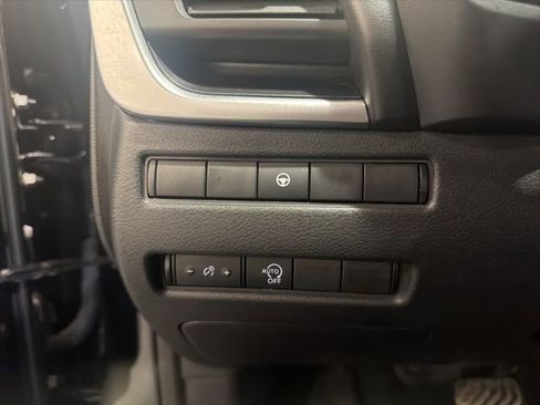 Certified 2023 Nissan Rogue SV image 20