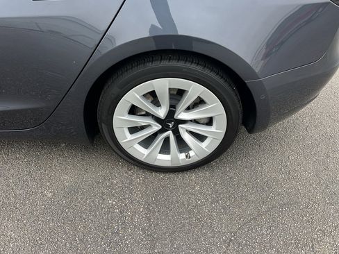 Used 2022 Tesla Model 3 Long Range image 9