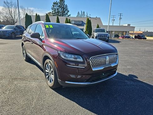 Used 2022 Lincoln Nautilus Reserve image 3