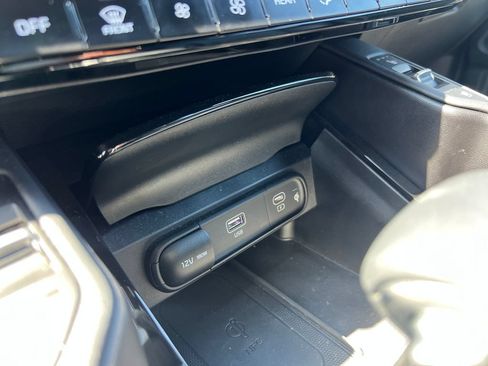 Used 2024 Kia Telluride SX Prestige X-Line AWD/4WD image 19