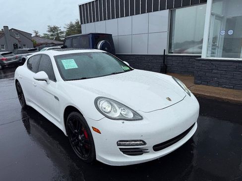 Used 2012 Porsche Panamera RWD image 9