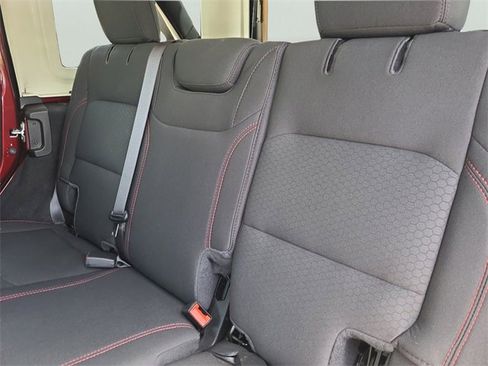 Used 2021 Jeep Wrangler Unlimited Rubicon image 11