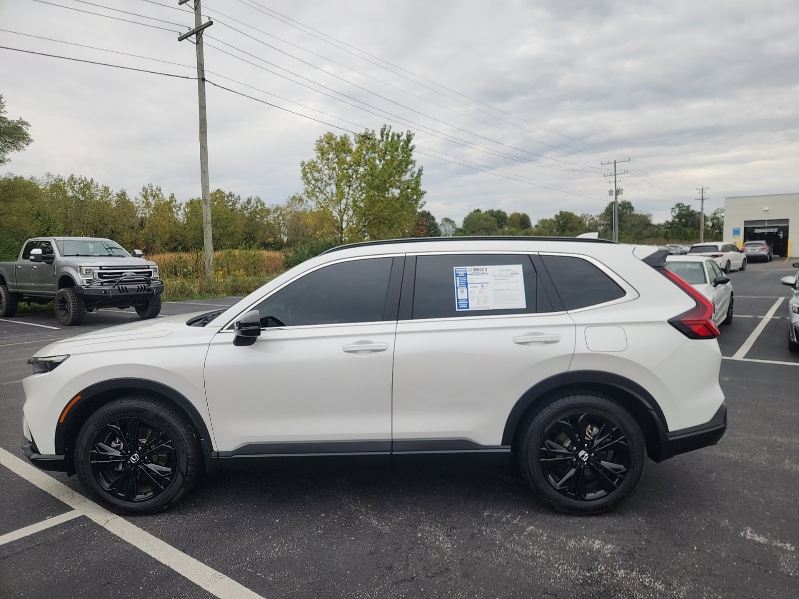 Used 2023 Honda CR-V Sport Touring image 4