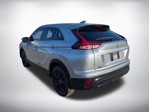 Used 2023 Mitsubishi Eclipse Cross LE AWD/4WD image 5