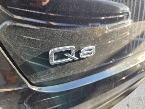 Used 2019 Audi Q8 Prestige AWD/4WD image 6