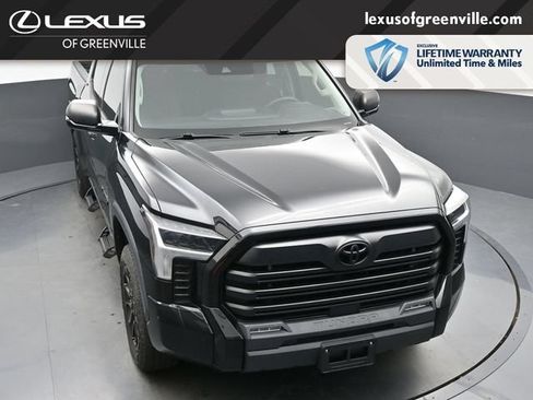 Used 2023 Toyota Tundra SR5 w/ SR5 Convenience Package AWD/4WD image 41