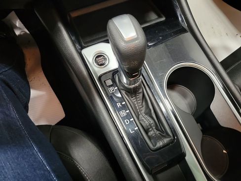 Used 2024 Nissan Altima 2.5 SV image 45