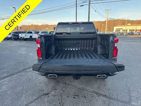 Used 2026 Chevrolet Silverado 1500 LT Trail Boss w/ LT Trail Boss Premium Package AWD/4WD image 9