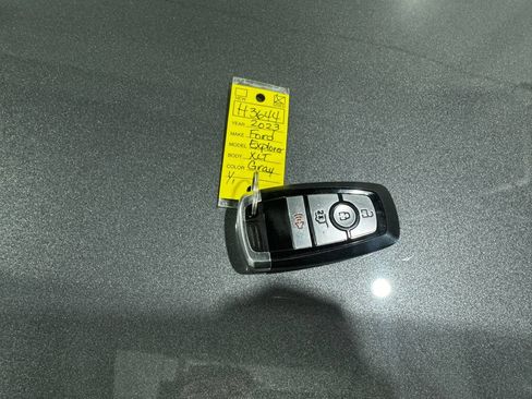 Used 2023 Ford Explorer XLT w/ Class IV Trailer Tow Package AWD/4WD image 43