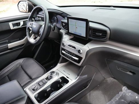 Used 2023 Ford Explorer XLT w/ Equipment Group 202A image 62