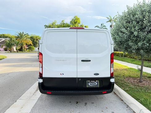 Used 2019 Ford Transit 250 130 Low Roof RWD image 6