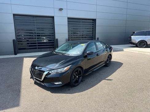 Used 2022 Nissan Sentra SR w/ Midnight Edition FWD image 1