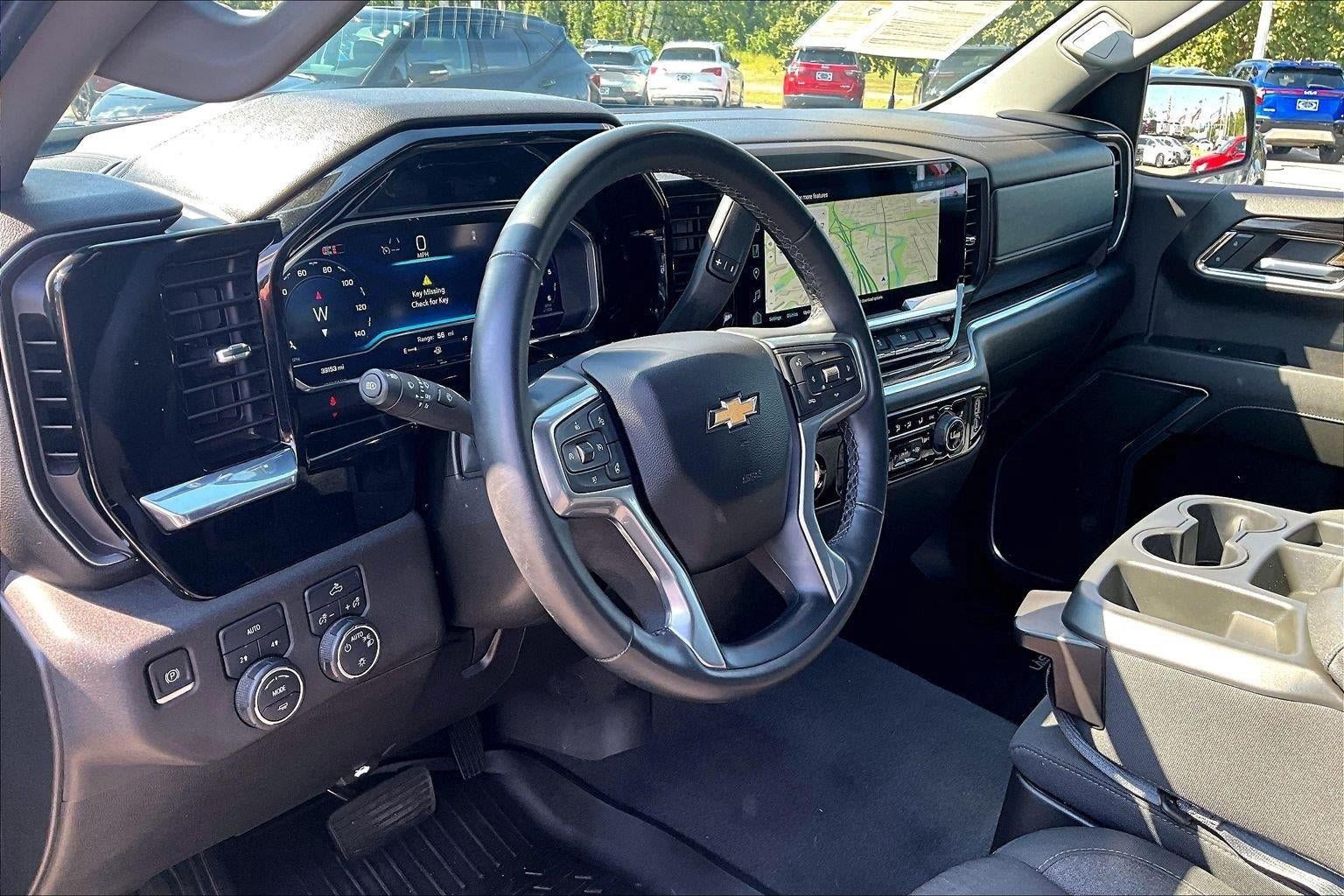 Used 2024 Chevrolet Silverado 1500 LT AWD/4WD image 13