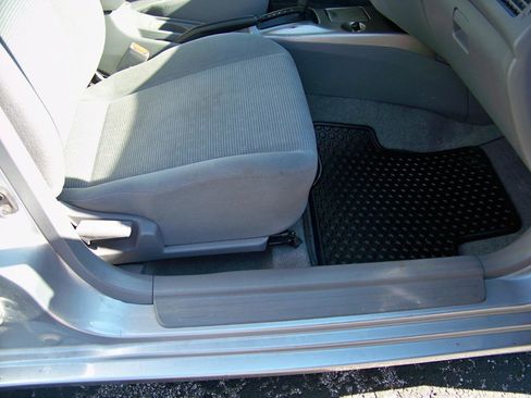 Used 2005 Mitsubishi Lancer ES FWD image 31