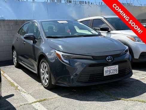 Used 2024 Toyota Corolla LE image 3