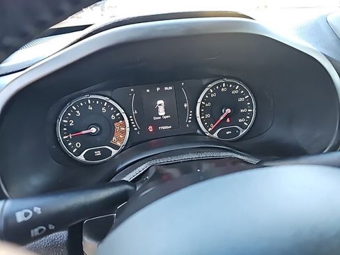 Used 2020 Jeep Renegade Altitude image 21