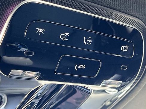 Used 2025 Mercedes-Benz GLC 300 image 32