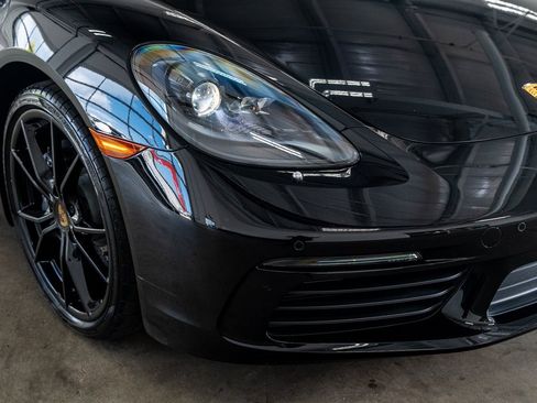 Used 2025 Porsche 718 Boxster image 18