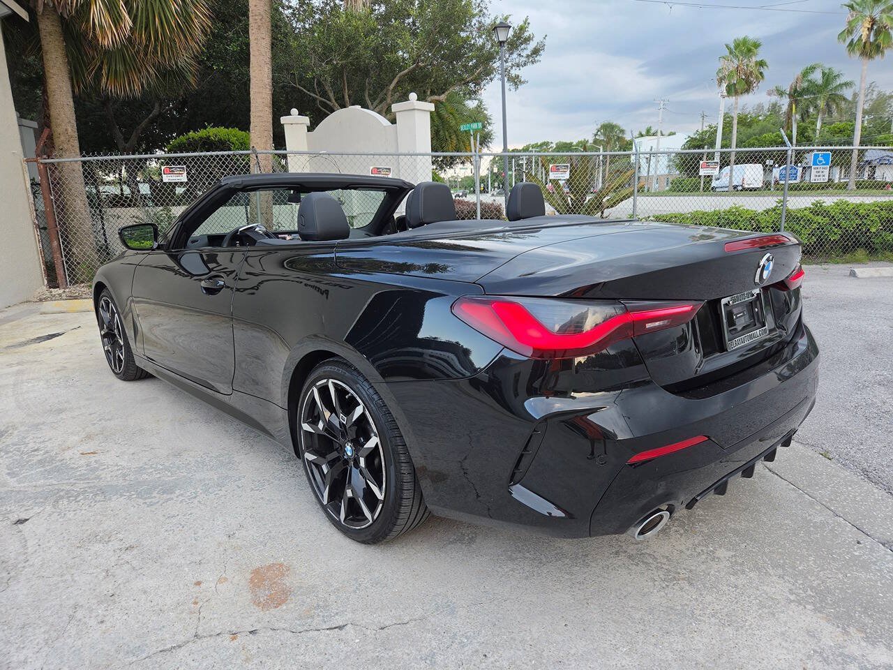 Used 2026 BMW 430i Convertible RWD image 7