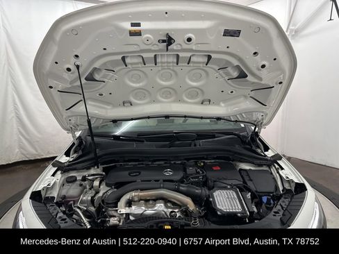 Certified 2025 Mercedes-Benz GLA 250 image 33