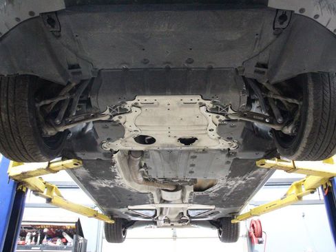 Used 2023 BMW 540i xDrive w/ M Sport Package image 93