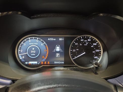 Used 2024 Nissan Versa SV FWD image 10