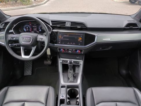 Used 2025 Audi Q3 2.0T Premium image 14