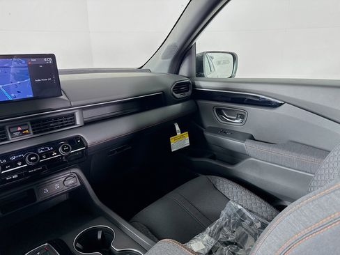 New 2026 Honda Pilot Sport image 28