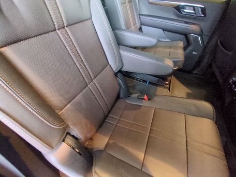 Used 2025 Chevrolet Tahoe High Country image 27