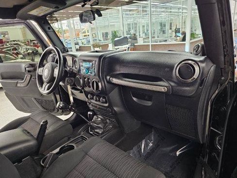 Used 2012 Jeep Wrangler Unlimited Sport AWD/4WD image 8