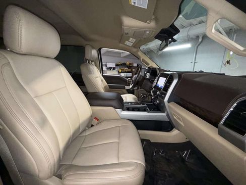 Used 2020 Ford F150 Lariat w/ Equipment Group 502A Luxury AWD/4WD image 14
