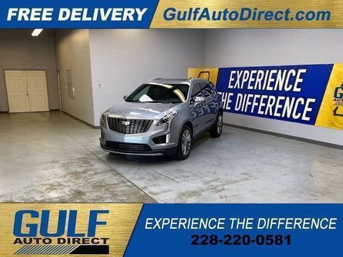 Used 2025 Cadillac XT5 Premium Luxury AWD/4WD image 4