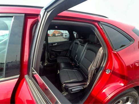 Used 2023 Ford Escape ST-Line w/ Tech Pack #1 AWD/4WD image 11