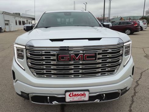 Used 2024 GMC Sierra 1500 Denali image 3