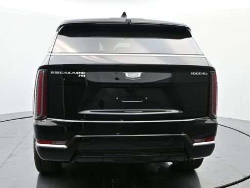 New 2025 Cadillac Escalade IQ Luxury 2 image 4
