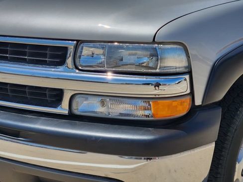 Used 2005 Chevrolet Tahoe LS RWD image 15