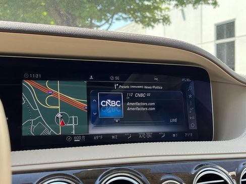 Used 2019 Mercedes-Benz S 560 Sedan image 23