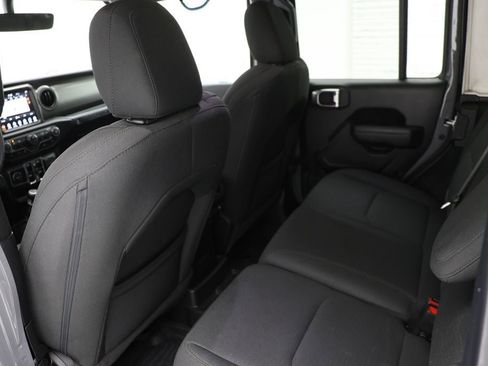 Used 2023 Jeep Wrangler Unlimited w/ Cold Weather Group image 13