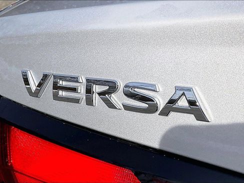 Used 2023 Nissan Versa S w/ S Plus Package image 27