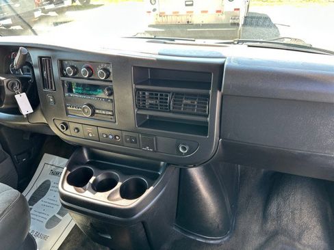Used 2019 Chevrolet Express 3500 LT w/ LT Preferred Equipment Group RWD image 38