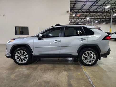 Used 2025 Toyota RAV4 XLE Premium w/ Weather Package AWD/4WD image 7
