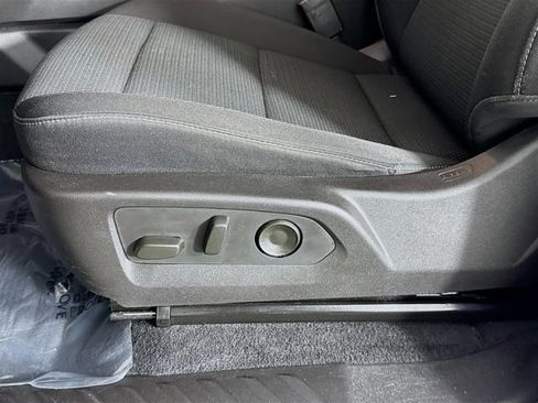 Used 2025 Chevrolet Colorado LT image 21