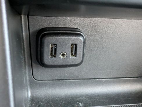 Used 2022 Chevrolet Colorado ZR2 w/ Colorado ZR2 Bison Edition image 28