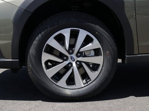 Used 2025 Subaru Outback Premium image 10