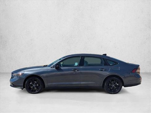 Used 2025 Honda Accord SE image 9