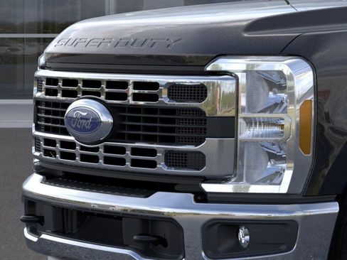 New 2026 Ford F350 XLT RWD image 18