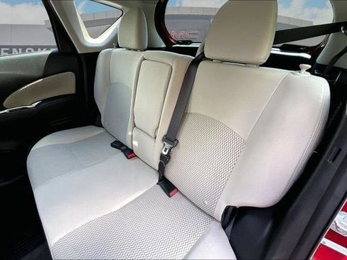 Used 2017 Nissan Versa Note FWD image 25