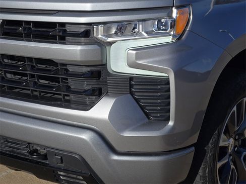 Used 2024 Chevrolet Silverado 1500 RST w/ Z71 Off-Road Package image 30