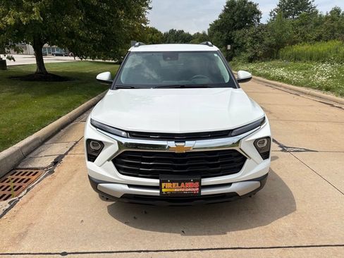 Used 2024 Chevrolet TrailBlazer LT FWD image 12