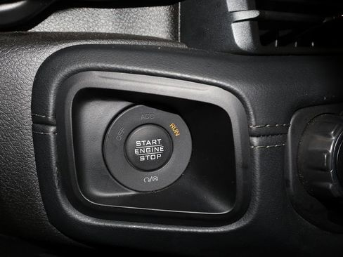 Used 2024 Jeep Wrangler Unlimited Rubicon image 15